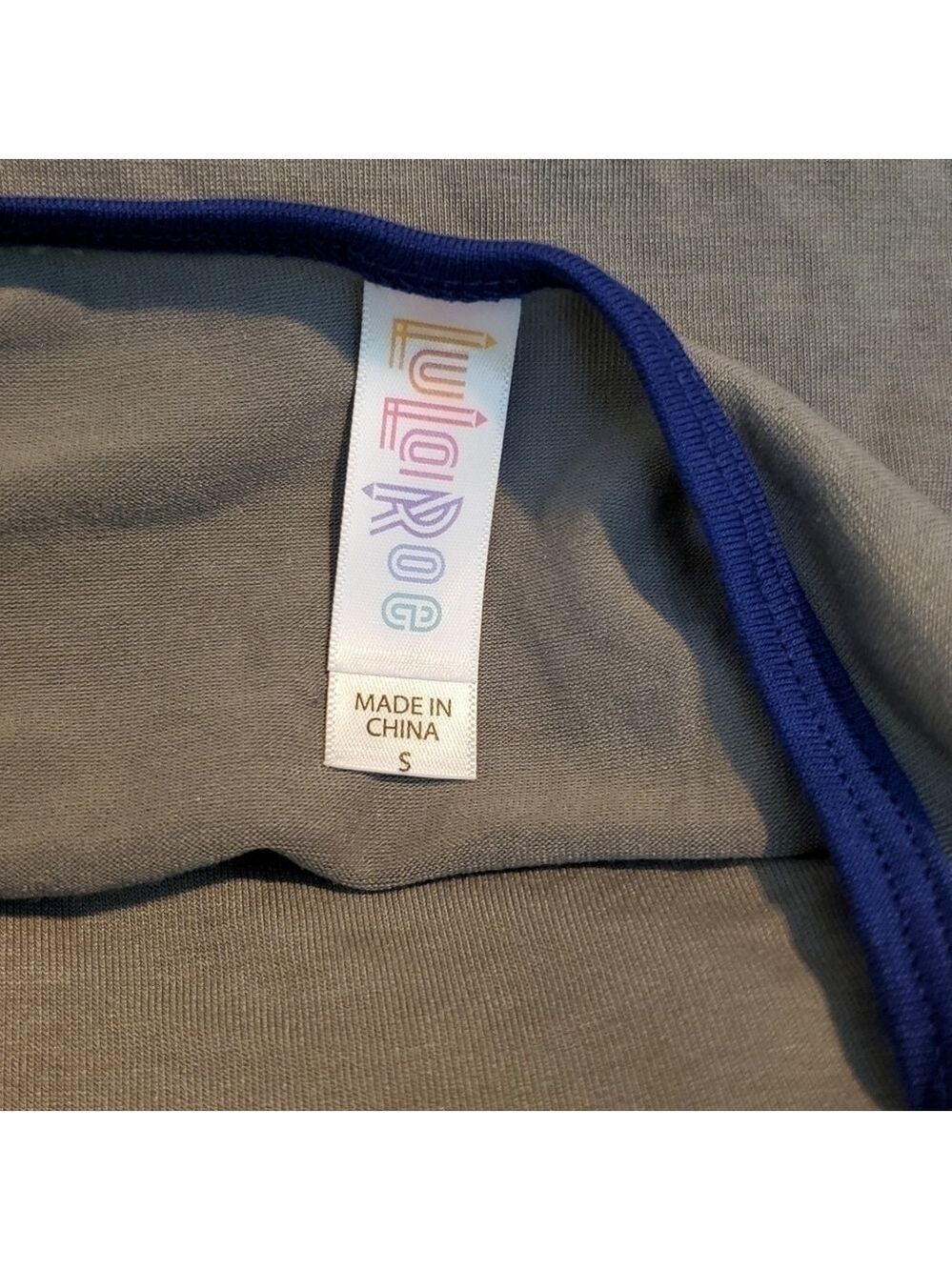 NWT Lularoe Classic T, grey with blue trim, size S - Picture 4 of 6